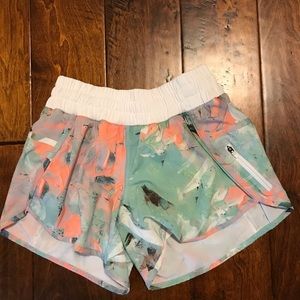 Lululemon Tracker Shorts Size 4